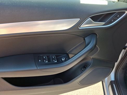 Used 2018 Audi Q3 2.0T Premium Plus w/ Premium Plus Package image 13