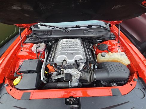 Used 2017 Dodge Challenger SRT Hellcat image 29