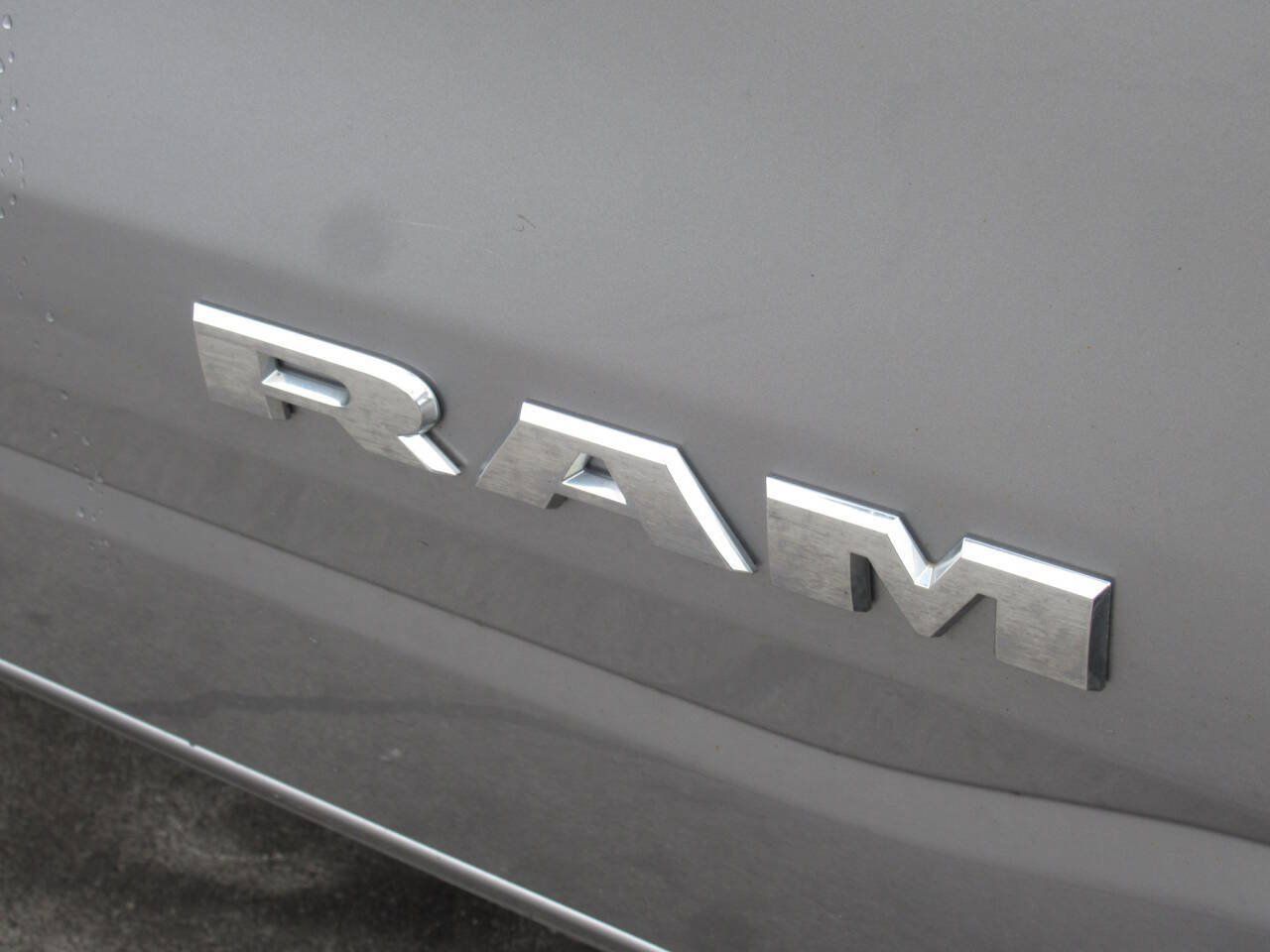 Used 2020 RAM 1500 Big Horn AWD/4WD image 5