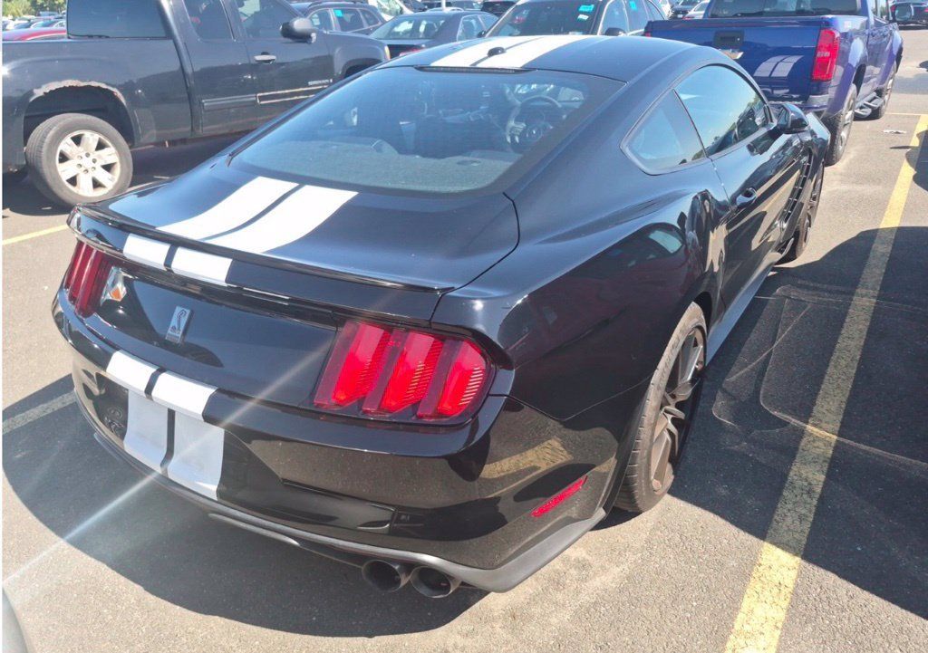 Used 2016 Ford Mustang Shelby GT350 w/ Technology Package RWD image 3