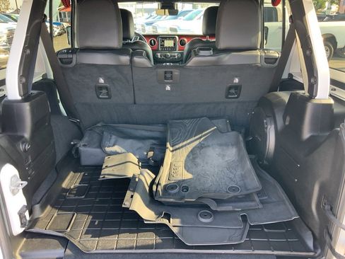 Certified 2019 Jeep Wrangler Unlimited Rubicon image 9