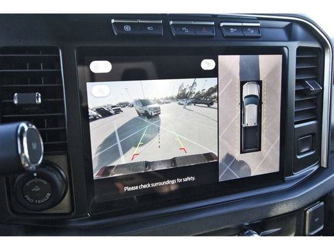 Used 2024 Ford F350 Platinum w/ FX4 Off-Road Package image 23