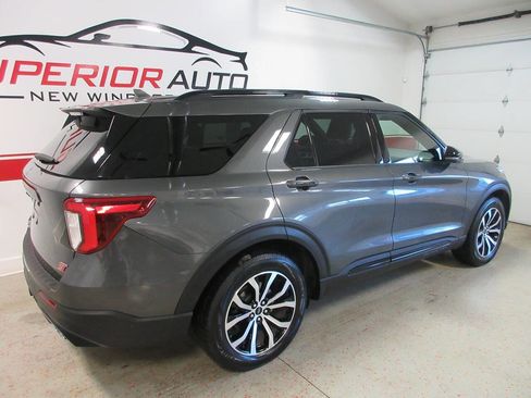 Used 2020 Ford Explorer ST w/ Premium Technology Package image 4