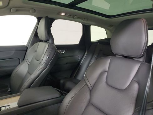Used 2026 Volvo XC60 B5 Ultra w/ Protection Package Premier image 24