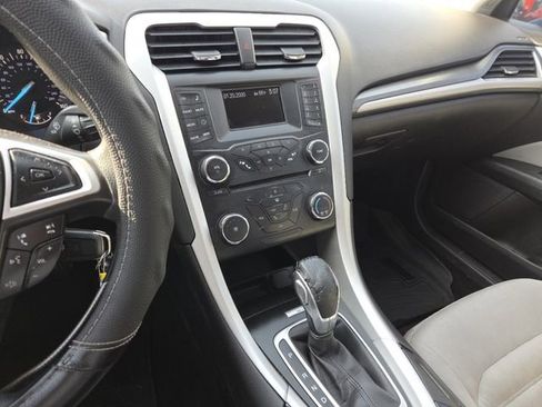 Used 2014 Ford Fusion S image 32