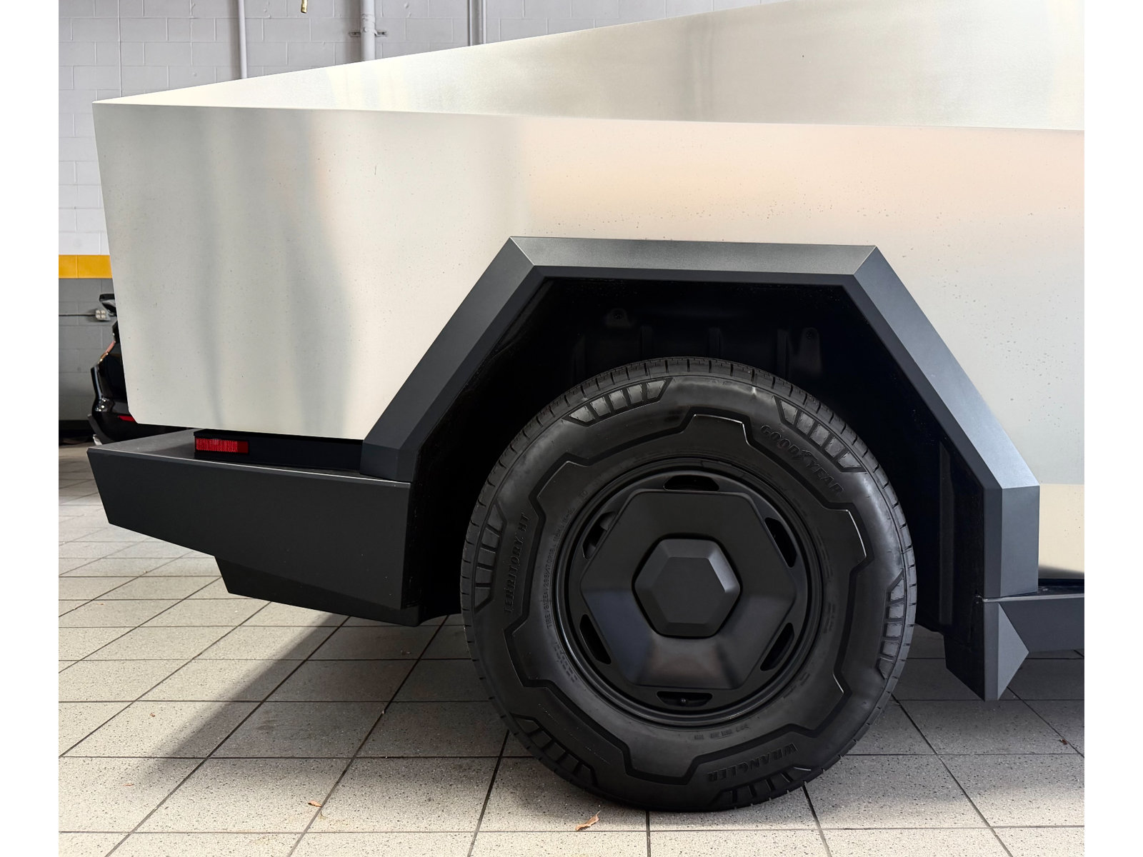 Used 2026 Tesla Cybertruck AWD Crew Cab image 6