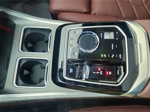 Used 2025 BMW i7 eDrive50 image 54