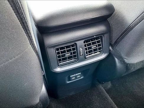 Used 2024 Toyota RAV4 XLE w/ Convenience Package FWD image 10