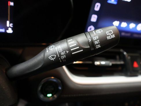 Used 2025 Chevrolet TrailBlazer LT image 38