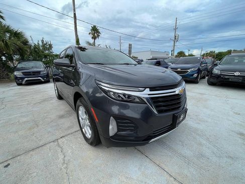 Used 2022 Chevrolet Equinox LT FWD image 2