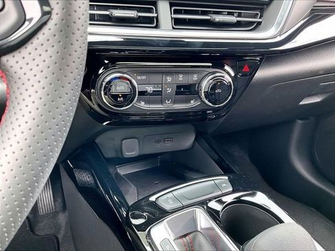 New 2026 Chevrolet Trax RS w/ Sunroof Package FWD image 23