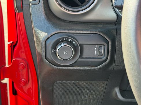 Used 2023 Jeep Wrangler Unlimited Sport AWD/4WD image 14