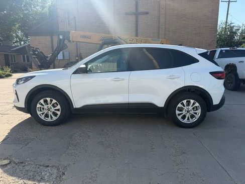Used 2025 Ford Escape Active w/ Cold Weather Package AWD/4WD image 9