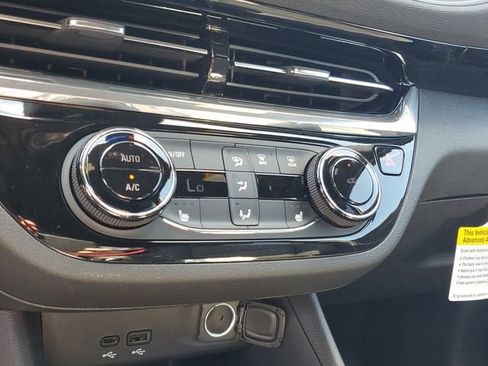 New 2026 Buick Envista Sport Touring w/ Convenience I Package FWD image 22