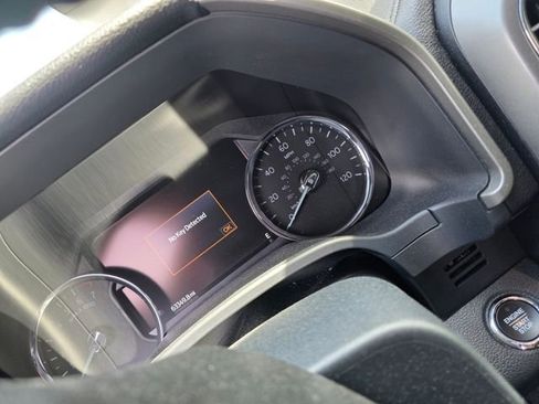 Used 2021 Ford Expedition Max XLT image 5