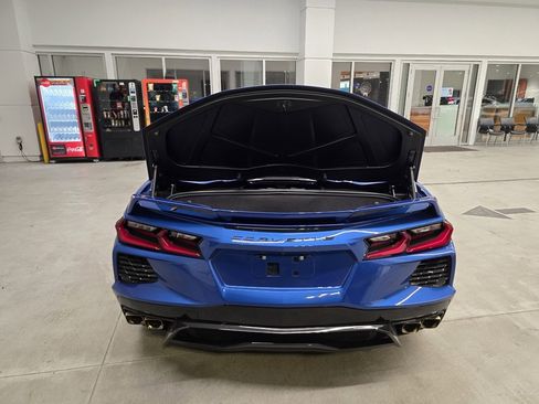 Used 2023 Chevrolet Corvette Stingray Convertible w/ Z51 Performance Package image 19