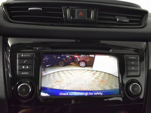 Certified 2022 Nissan Rogue Sport S image 19