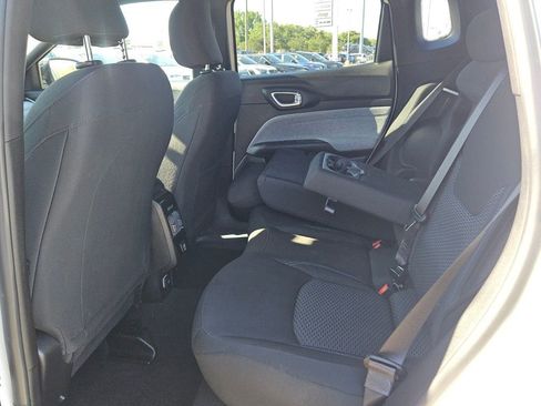 Used 2025 Jeep Compass Sport AWD/4WD image 11