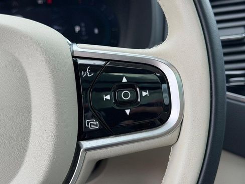 Certified 2023 Volvo XC90 B6 Ultimate w/ Protection Package Premier AWD/4WD image 20
