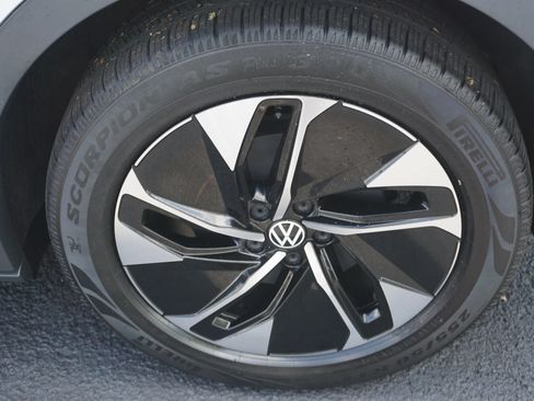 Used 2021 Volkswagen ID.4 Pro RWD image 12