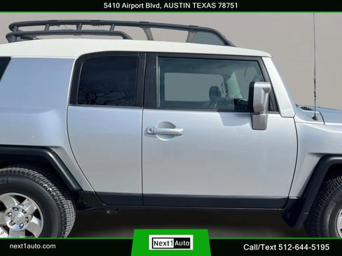 Used 2008 Toyota FJ Cruiser 2WD image 4