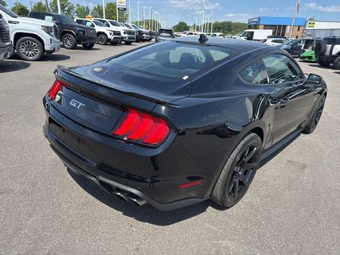 Used 2022 Ford Mustang GT w/ Equipment Group 301A RWD image 5
