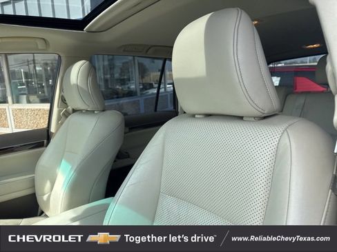 Used 2012 Lexus GX 460 w/ Comfort Plus Pkg image 11