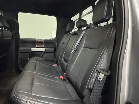 Used 2022 Ford F250 Lariat w/ Black Appearance Package image 41