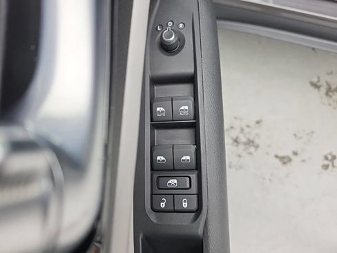 Used 2022 Jeep Compass Limited w/ Sun and Sound Group AWD/4WD image 21