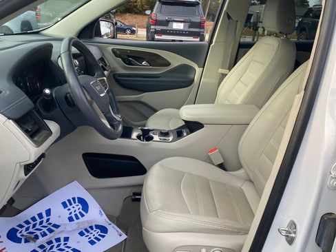 Used 2022 GMC Terrain Denali image 6