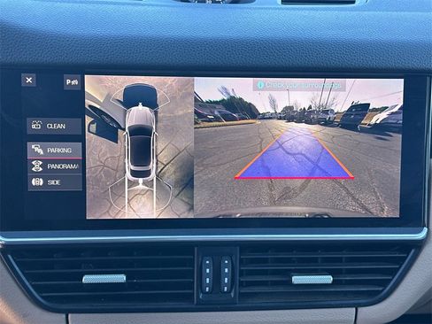 Used 2021 Porsche Cayenne Coupe image 30