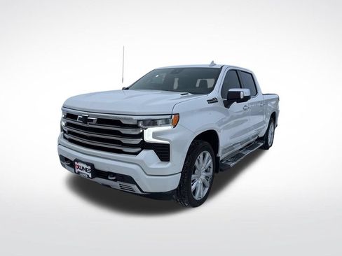 Used 2024 Chevrolet Silverado 1500 High Country w/ High Country Premium Package AWD/4WD image 6