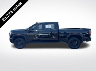 Used 2025 GMC Sierra 2500 AT4 w/ AT4 Premium Plus Package AWD/4WD video 2