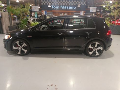 Used 2015 Volkswagen GTI SE FWD image 10
