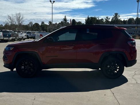 New 2026 Jeep Compass Latitude image 6