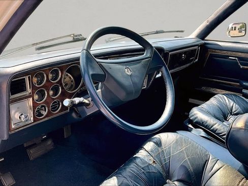 Used 1987 Chrysler Fifth Avenue RWD image 12