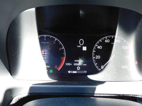 Used 2025 Honda Odyssey Elite image 12
