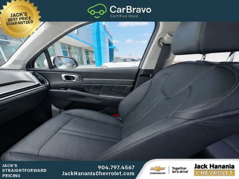 Used 2025 Kia Sorento SX FWD image 10