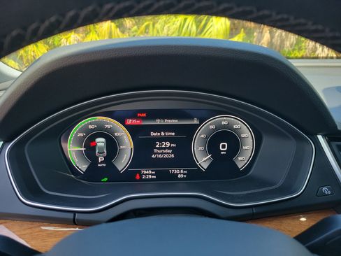 Certified 2023 Audi Q5 e Premium Plus AWD/4WD image 31