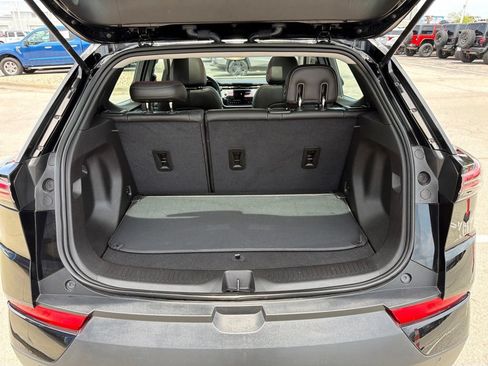 Used 2023 Chevrolet Bolt EUV Premier w/ Sun & Sound Package FWD image 13