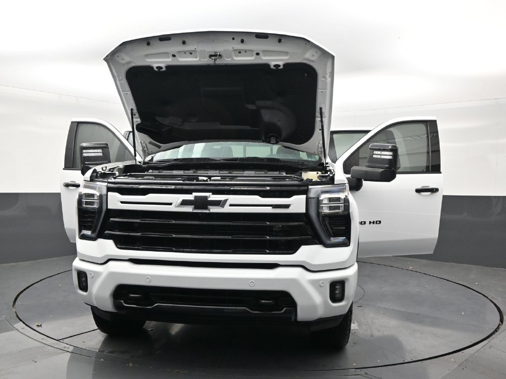 Used 2024 Chevrolet Silverado 2500 LTZ w/ LTZ Plus Package AWD/4WD image 33