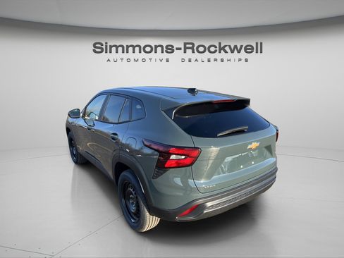 New 2026 Chevrolet Trax LS FWD image 10