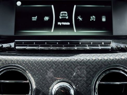 Used 2023 Rolls-Royce Cullinan Black Badge w/ Driver's Package image 73