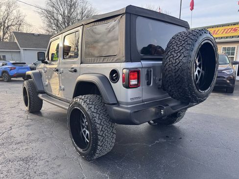 Used 2021 Jeep Wrangler Unlimited Sport image 4