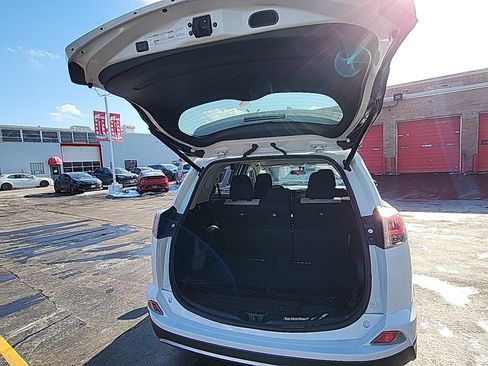 Used 2016 Toyota RAV4 XLE image 25