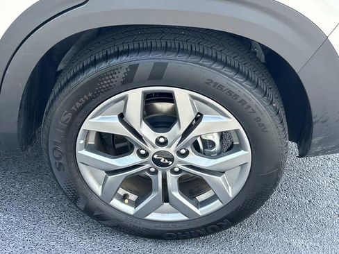 Used 2026 Kia Seltos LX AWD/4WD image 13