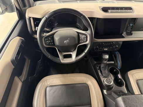 Certified 2022 Ford Bronco Wildtrak AWD/4WD image 16