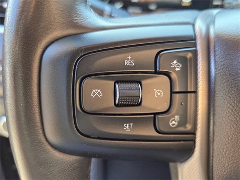 Used 2022 GMC Yukon XL Denali image 33