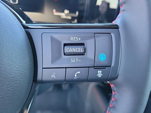 New 2025 Nissan Kicks SR w/ SR Premium Package FWD image 30