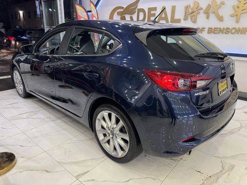 Used 2017 MAZDA MAZDA3 Touring image 4